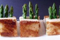 Captura de Mini sanduíches de aspargos ao pesto.