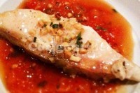 Captura de Bacalhau com molho de tomate