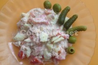 Salada de batata com atum e picles